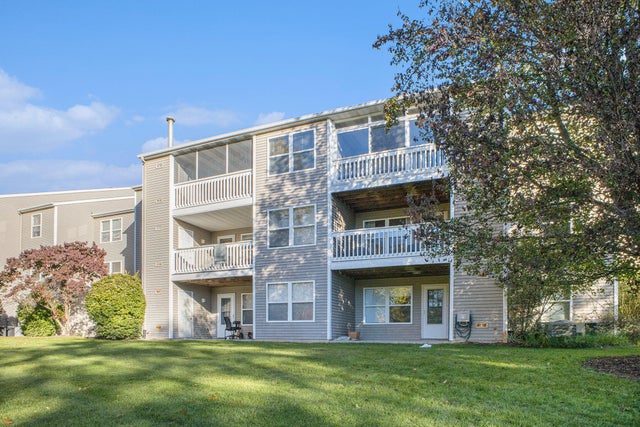 3151 Poplar Creek Drive Se Unit: 203, Kentwood city