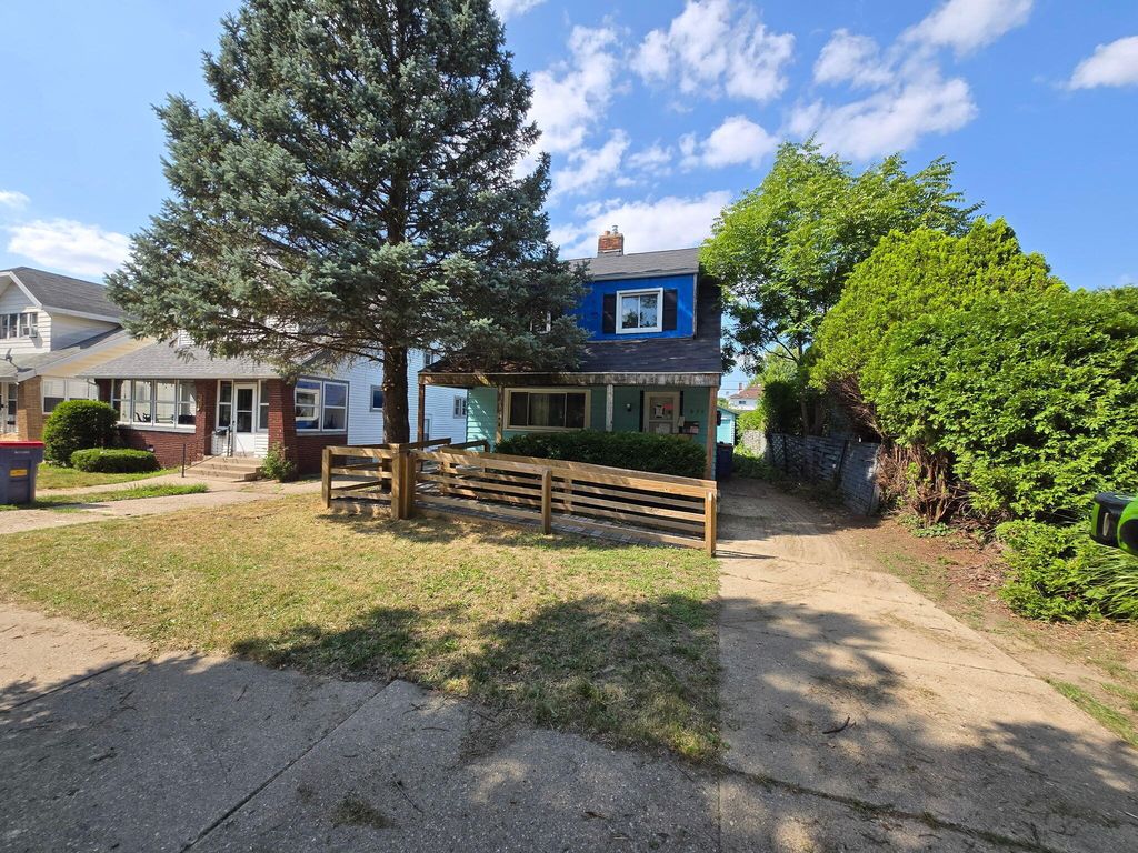 859 Lake Michigan Drive Nw, Grand Rapids city