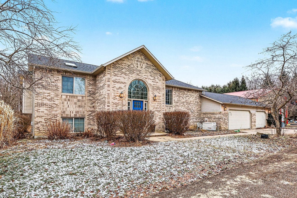 5186 Windsor Highway, Benton township