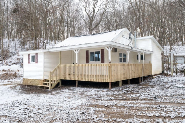 5210 Bluewater Highway, Easton township