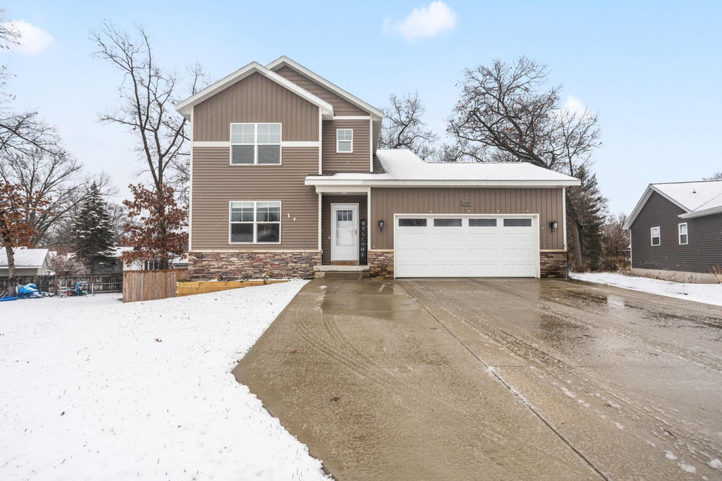 1514 Chapel Street Sw, Wyoming city