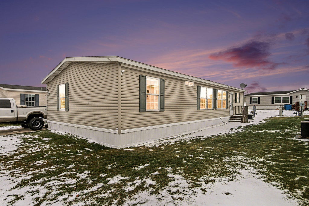 4335 Tavistock Drive, Leighton township