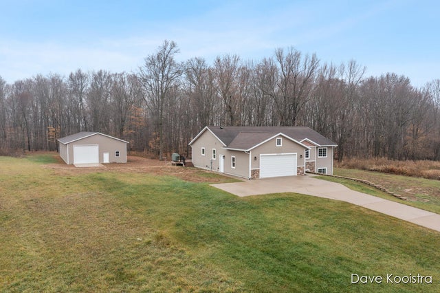 3905 Sunset View, Leighton township