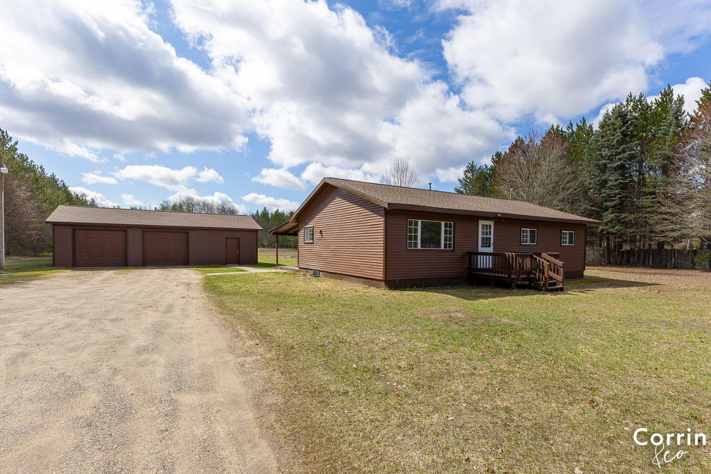 7806 W 13 Mile Road, Troy township