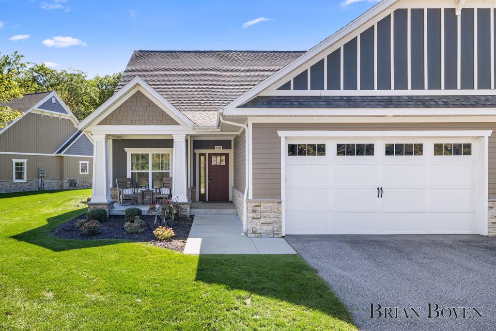 148 Tamarack Lane Ne Building: 0 Unit: 2b, Rockford