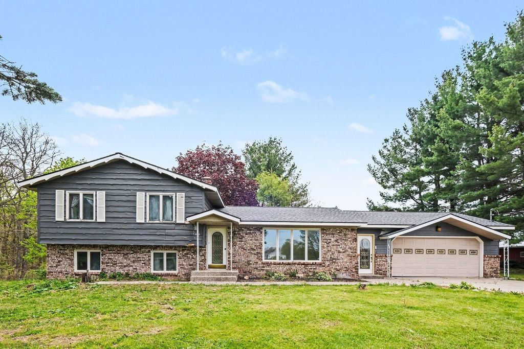 11400 Tefft Avenue Ne, Courtland township