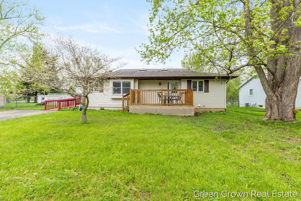 4982 Wilcox Road, Delhi charter township