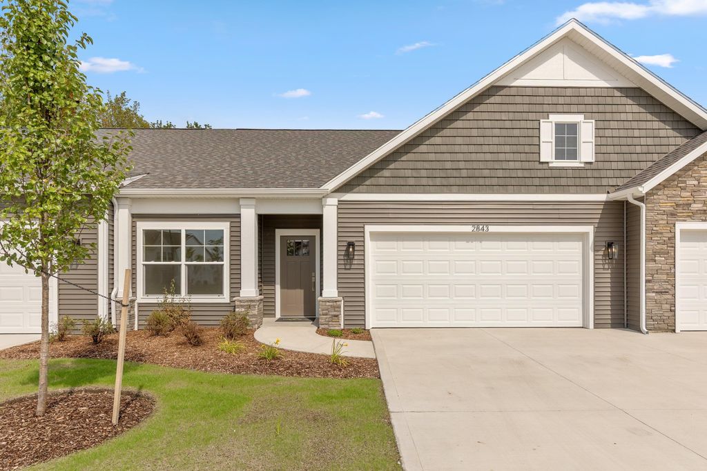 2843 W Cobblestone Court Se Unit: 18, Kentwood city