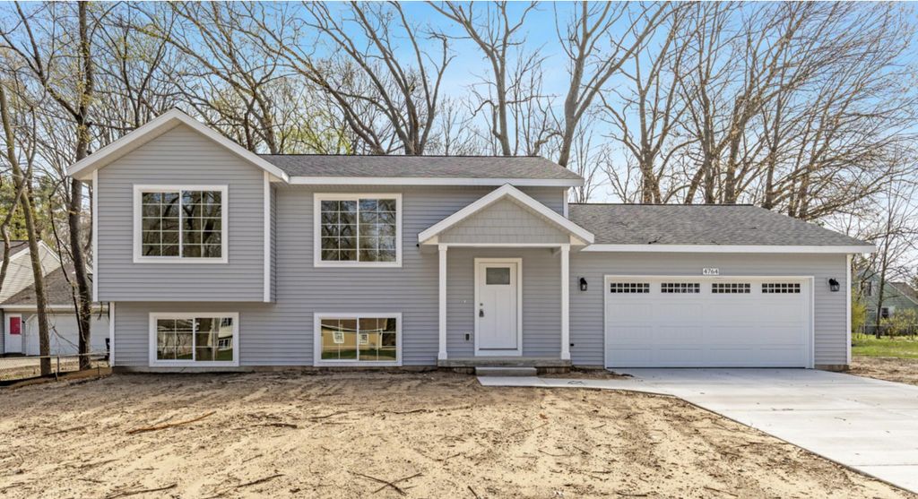 1732 15 Mile Road Nw Unit: Parcel B, Sparta township