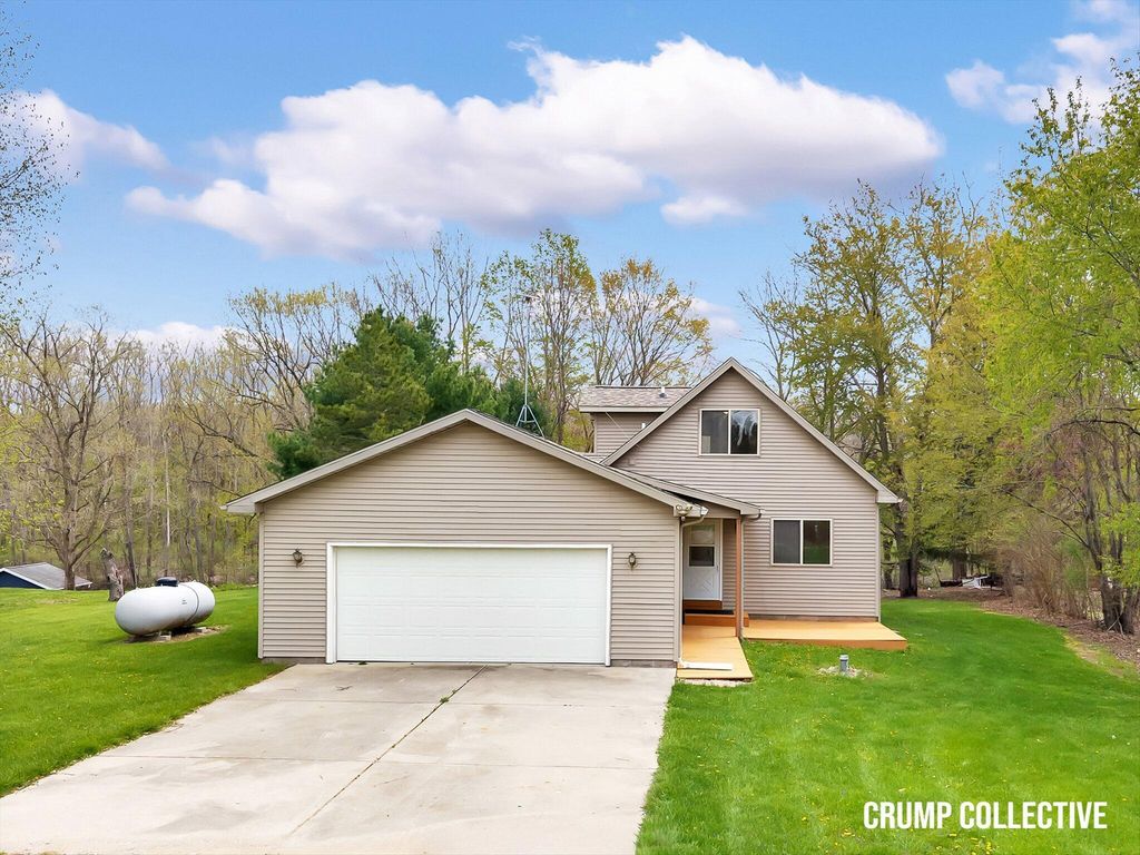 9129 Lakeside Drive, Fulton township
