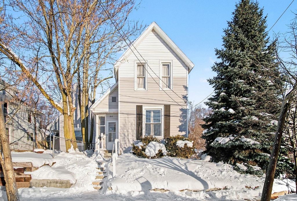 916 Lafayette Avenue Ne, Grand Rapids city
