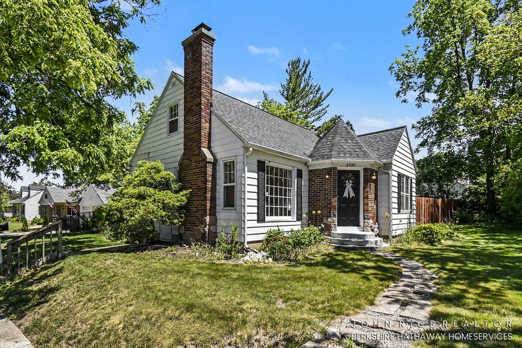 2101 Boston Street Se, Grand Rapids city