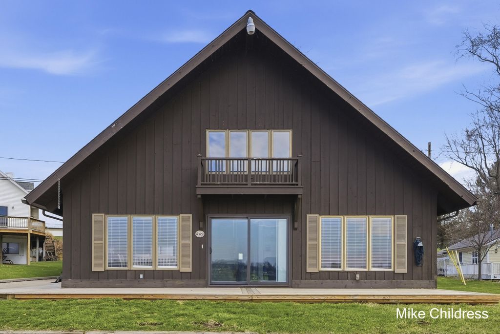 6390 Lakeshore Drive, Boston township