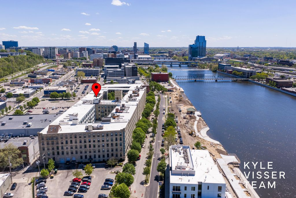 940 Monroe Avenue Nw Unit: 503, Grand Rapids
