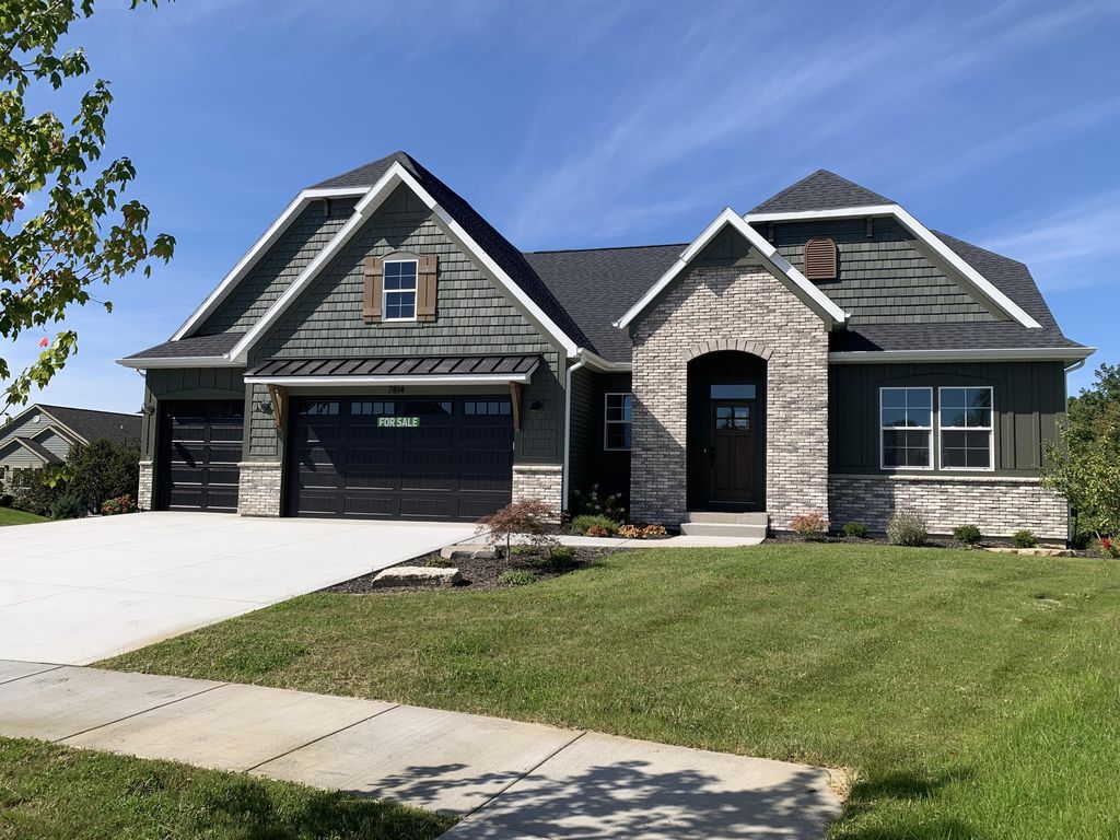 7814 Woodhurst Drive Ne, Cannon township