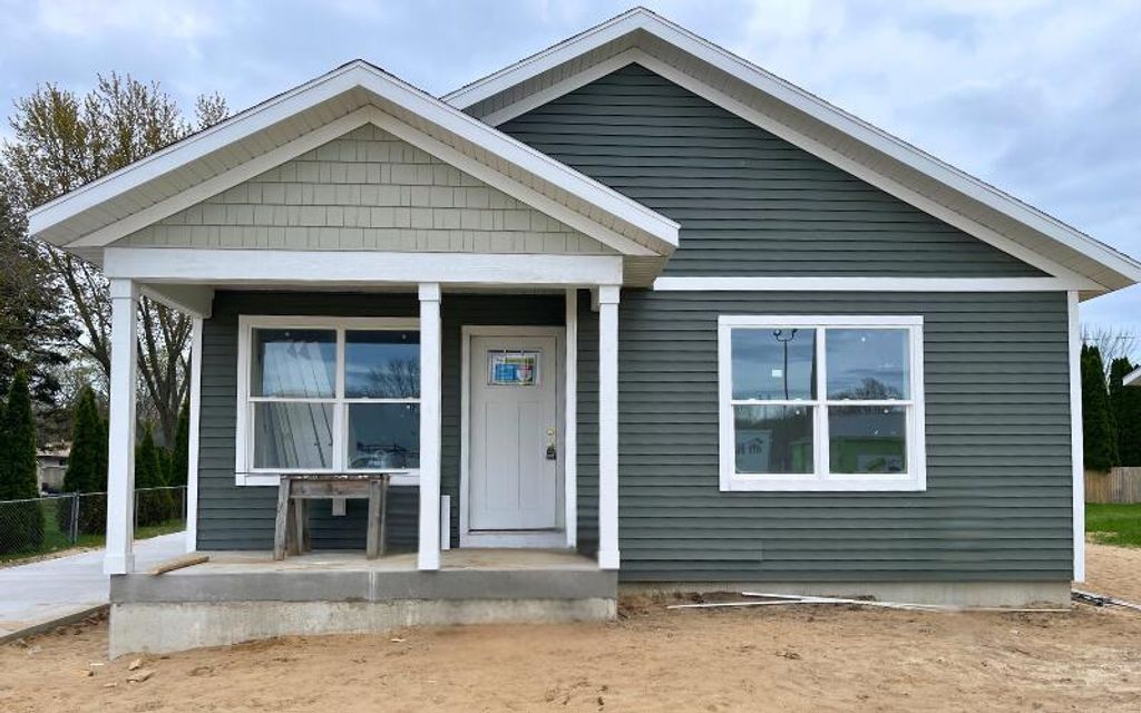 1351 Ada Avenue, Muskegon city