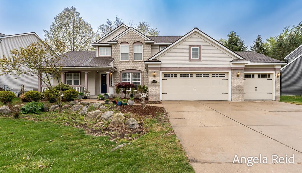 3528 Birch Knoll Drive Se, Kentwood city