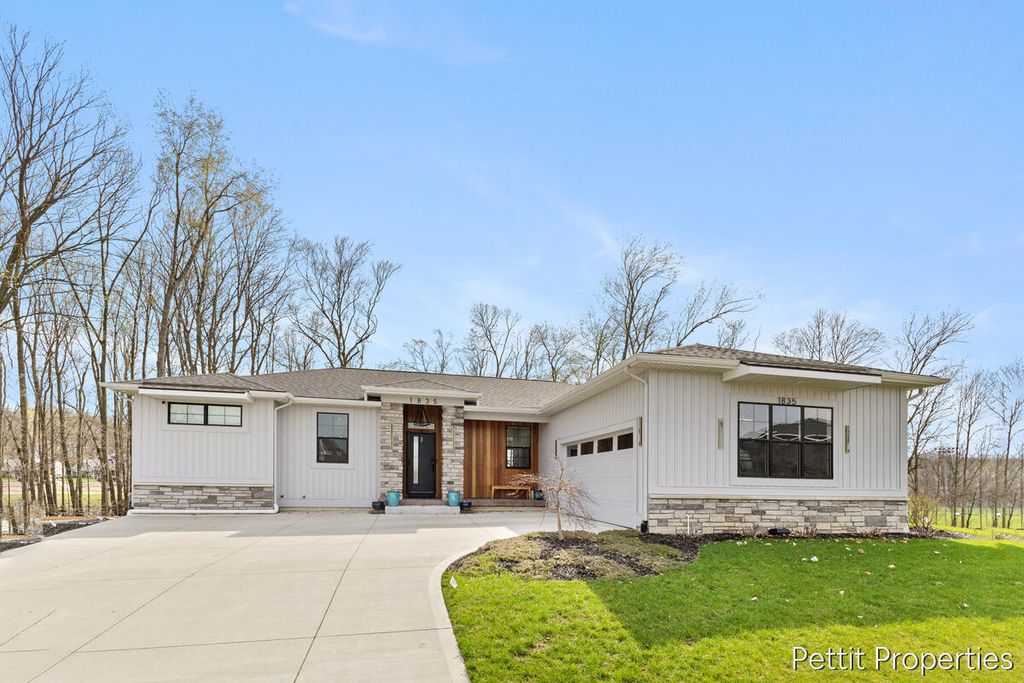 1835 Gloryfield Drive Sw, Byron township