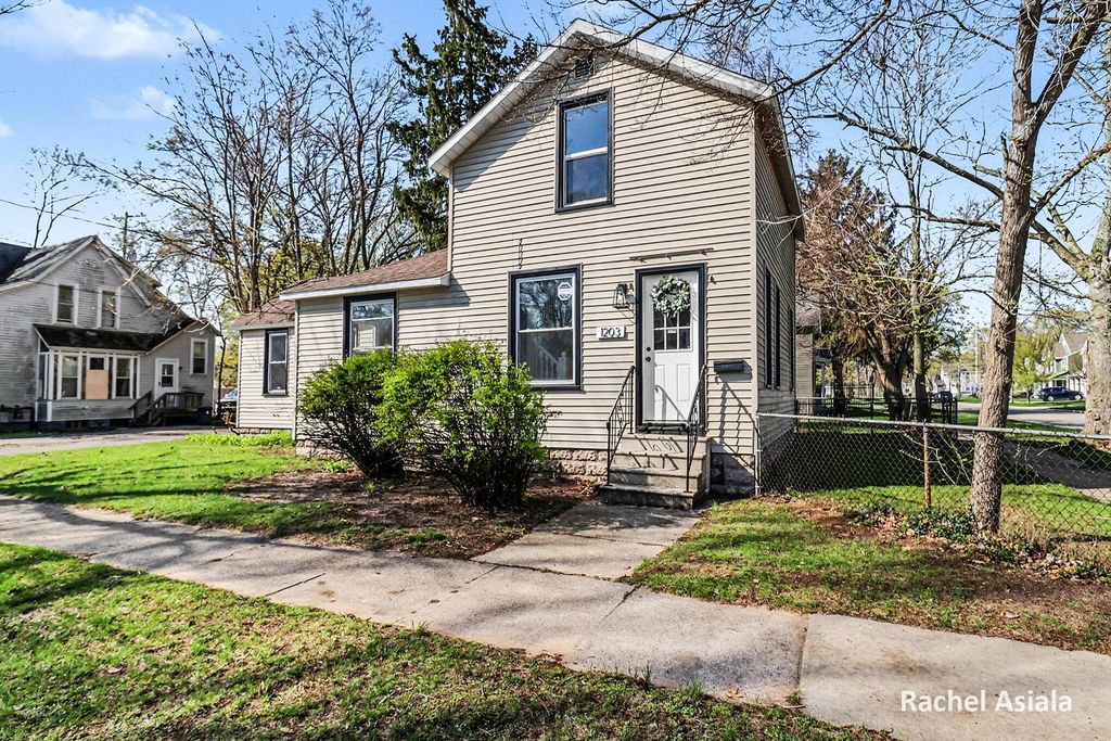 1203 4th Street, Muskegon city