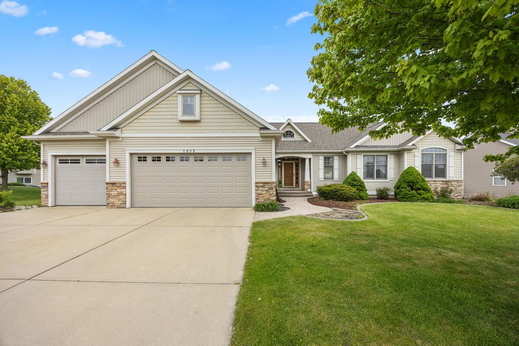 1815 Planters Row Drive Sw, Byron Center