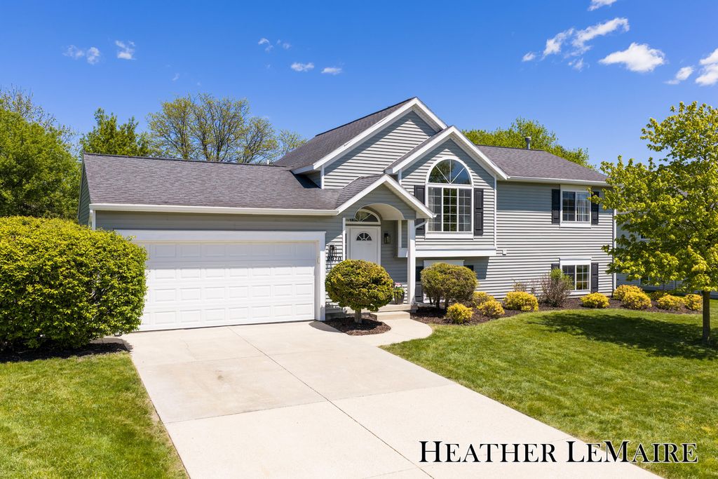2070 Shiloh Point Drive Se, Kentwood city