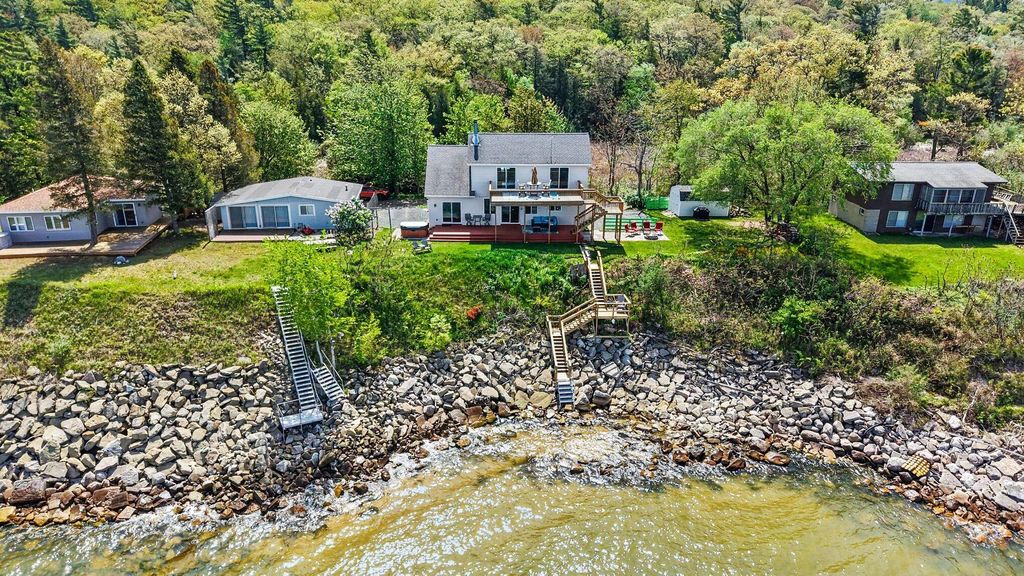 3053 N Lakeshore Drive, Golden township
