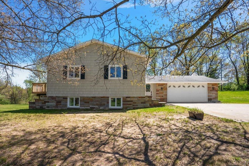 9780 Courtland Drive Ne, Courtland township