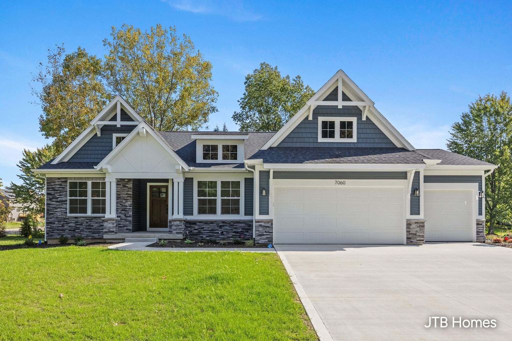 7060 Pinehurst Drive Ne, Rockford