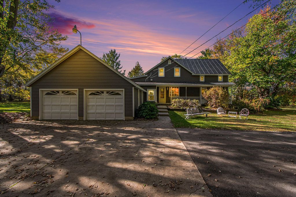 5258 92nd Street Se, Caledonia township