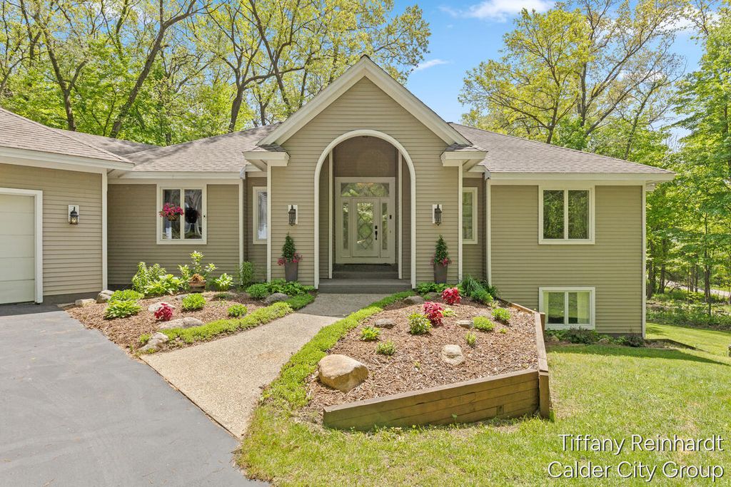 2760 Tyler Trail Se, Lowell charter township