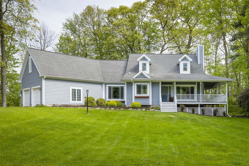 7799 Abby Lane Se, Caledonia township