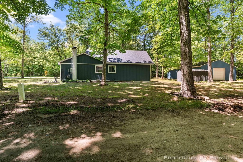 4457 S Croton Hardy Drive, Big Prairie township