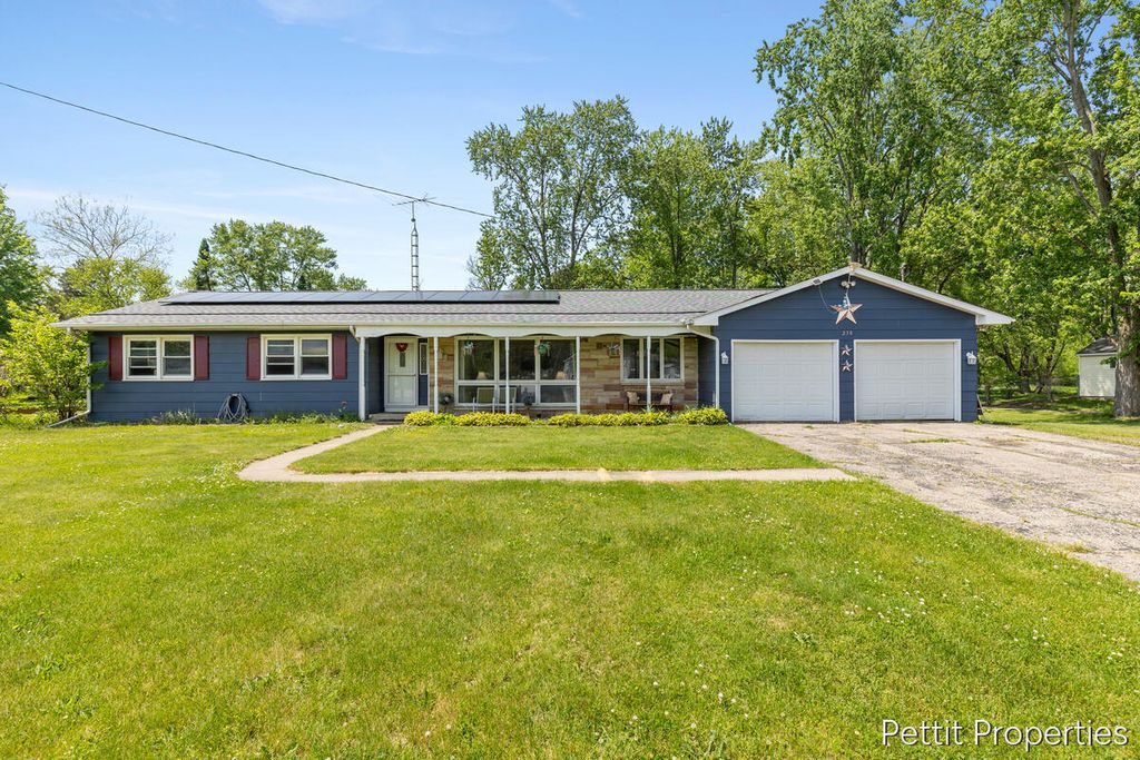 230 Creekview Drive, Bedford charter township