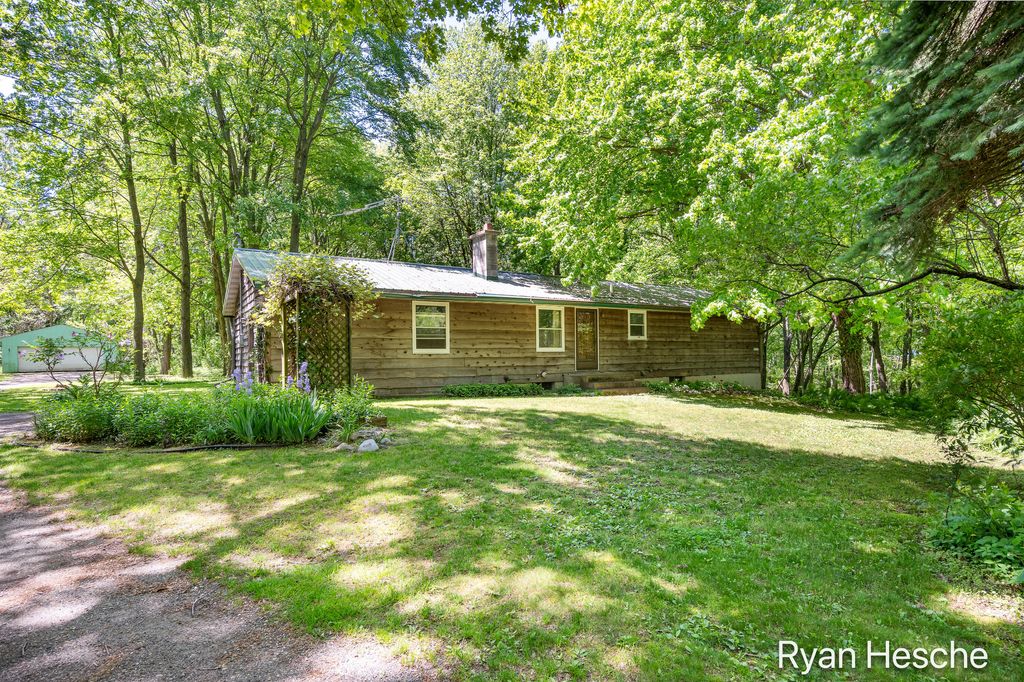 8775 Peck Lake Road, Boston township