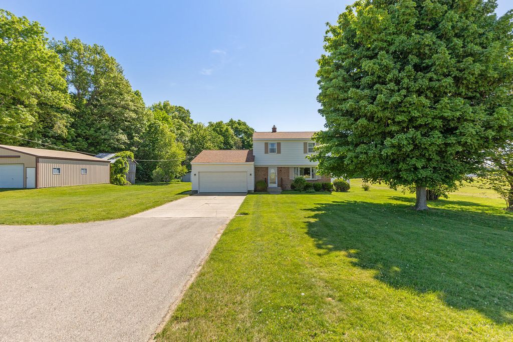 1114 48th Avenue, Jamestown charter township