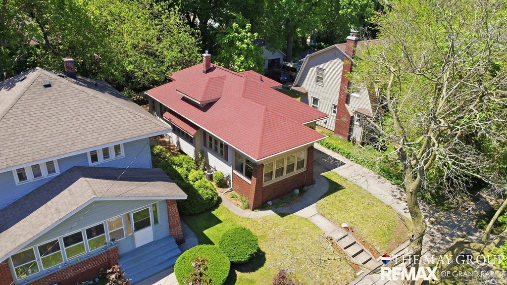 1741 Godwin Avenue Se, Grand Rapids city