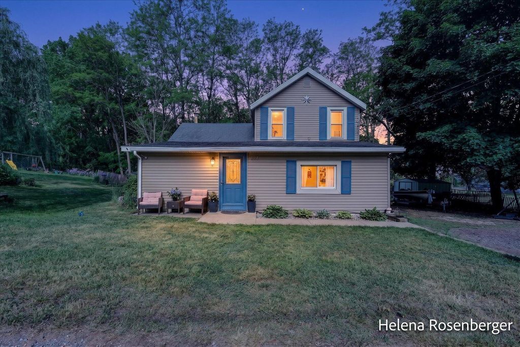 323 N Mills Street, Greenville city