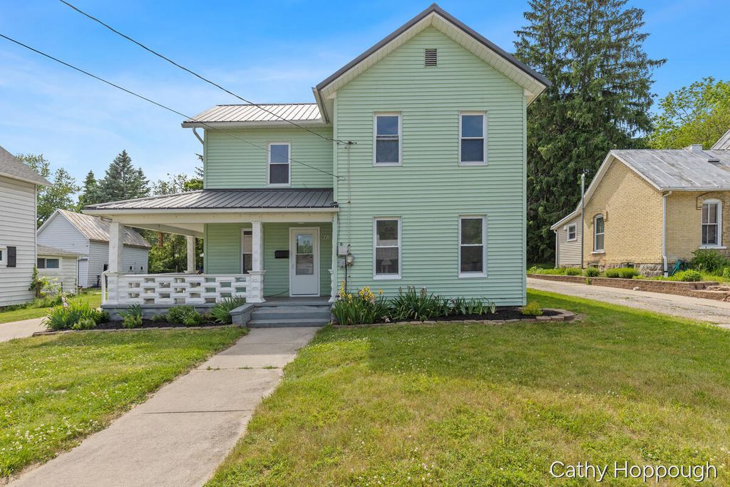 641 N Jackson Street, Ionia city