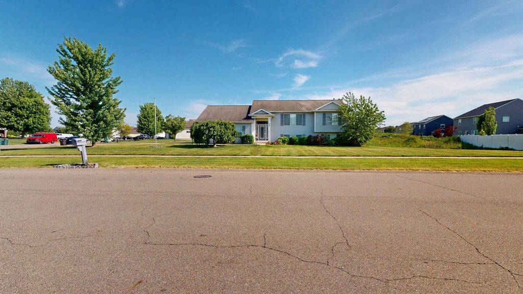 2308 Mary Beth Lane, Jamestown charter township