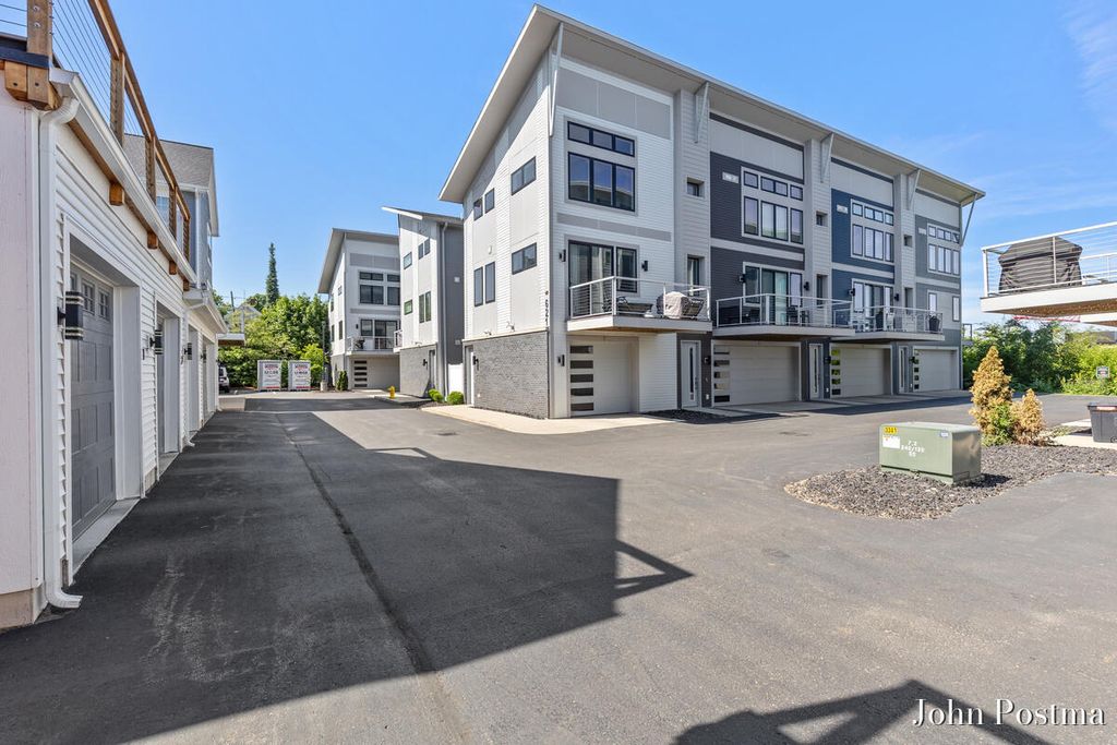 621 Fairview Avenue Ne Unit: 1, Grand Rapids city