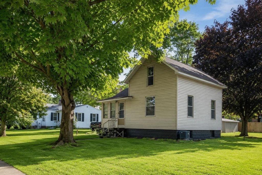 767 Alger Street, Comstock charter township