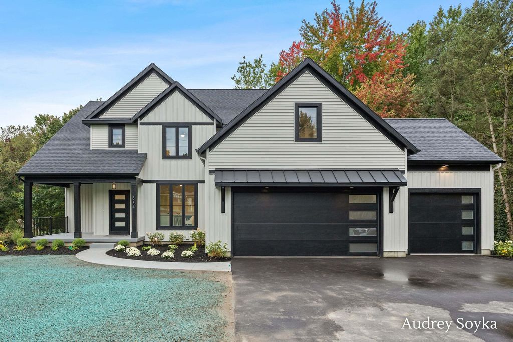 8234 Cascade Road Se, Ada