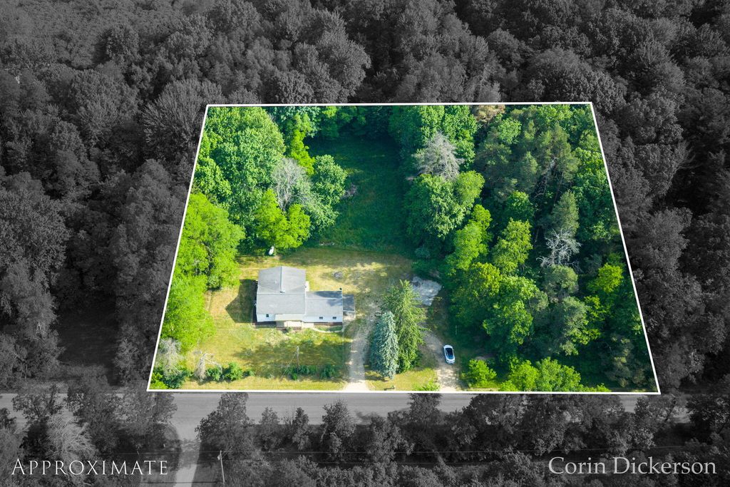 3661 110th Avenue, Cheshire township