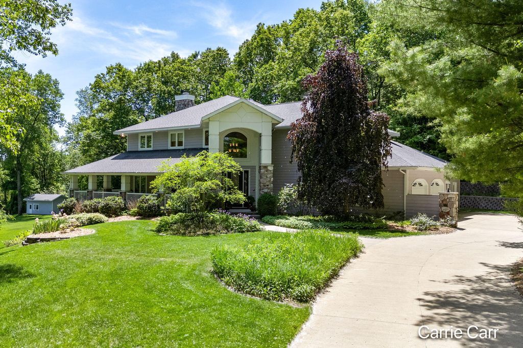 8170 Freska Lake Drive Ne, Plainfield charter township