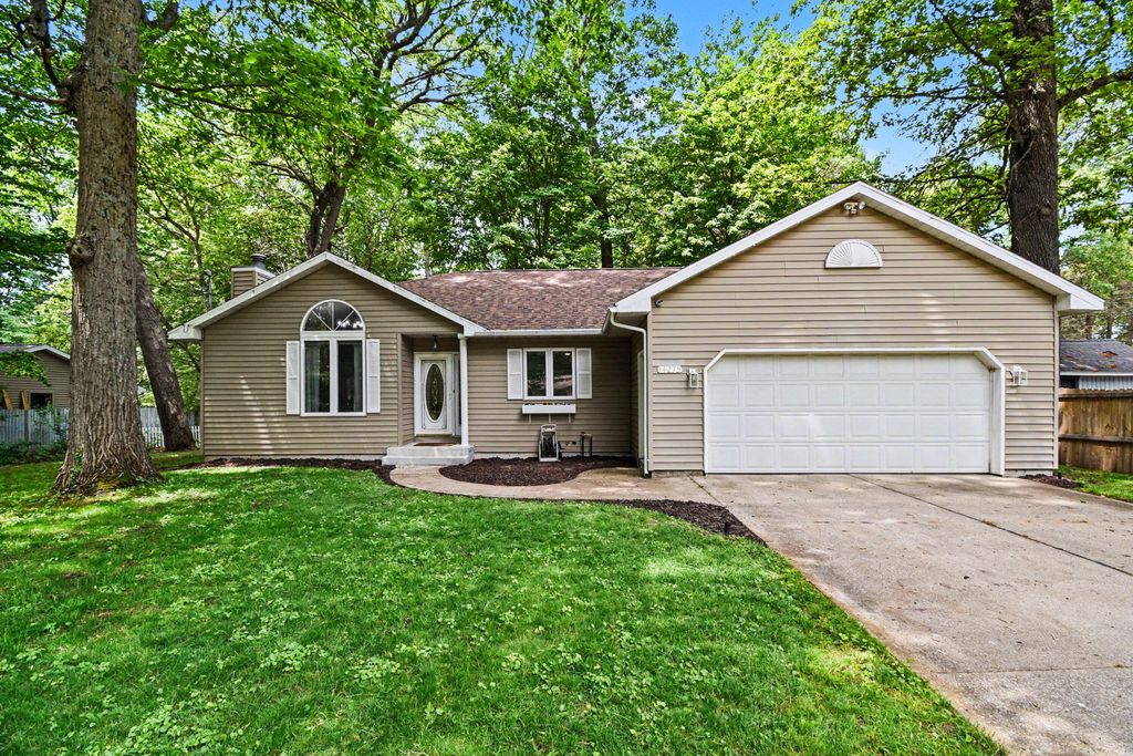 14275 Shiawassee Drive, Grand Haven charter township