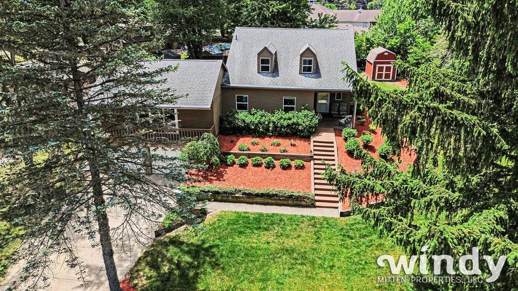 4936 Shoreview Drive, Coloma charter township
