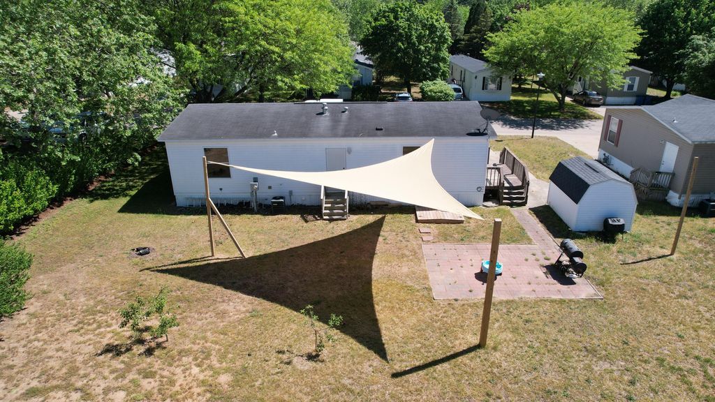 14519 Lemontree Lane, Olive township