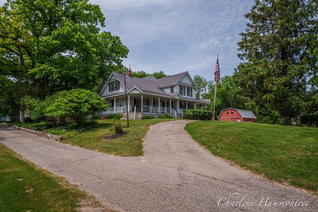 9111 Summit Avenue Ne, Algoma township