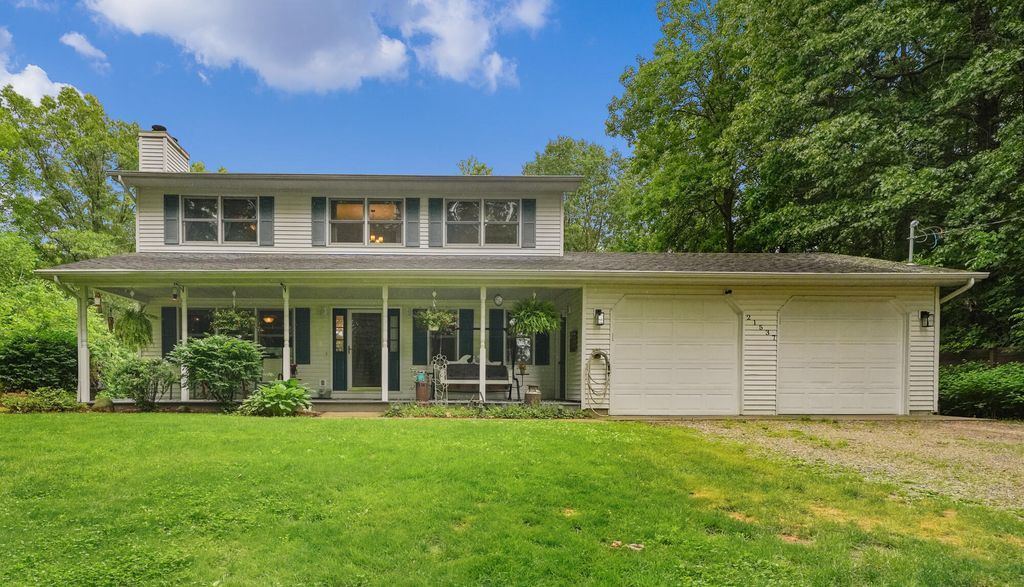 21537 W Kendaville Road, Montcalm township