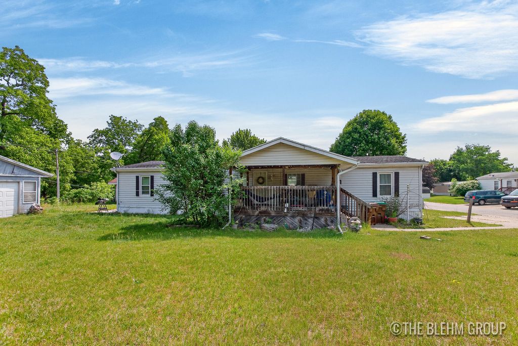 11235 Caron Street Se, Lowell charter township